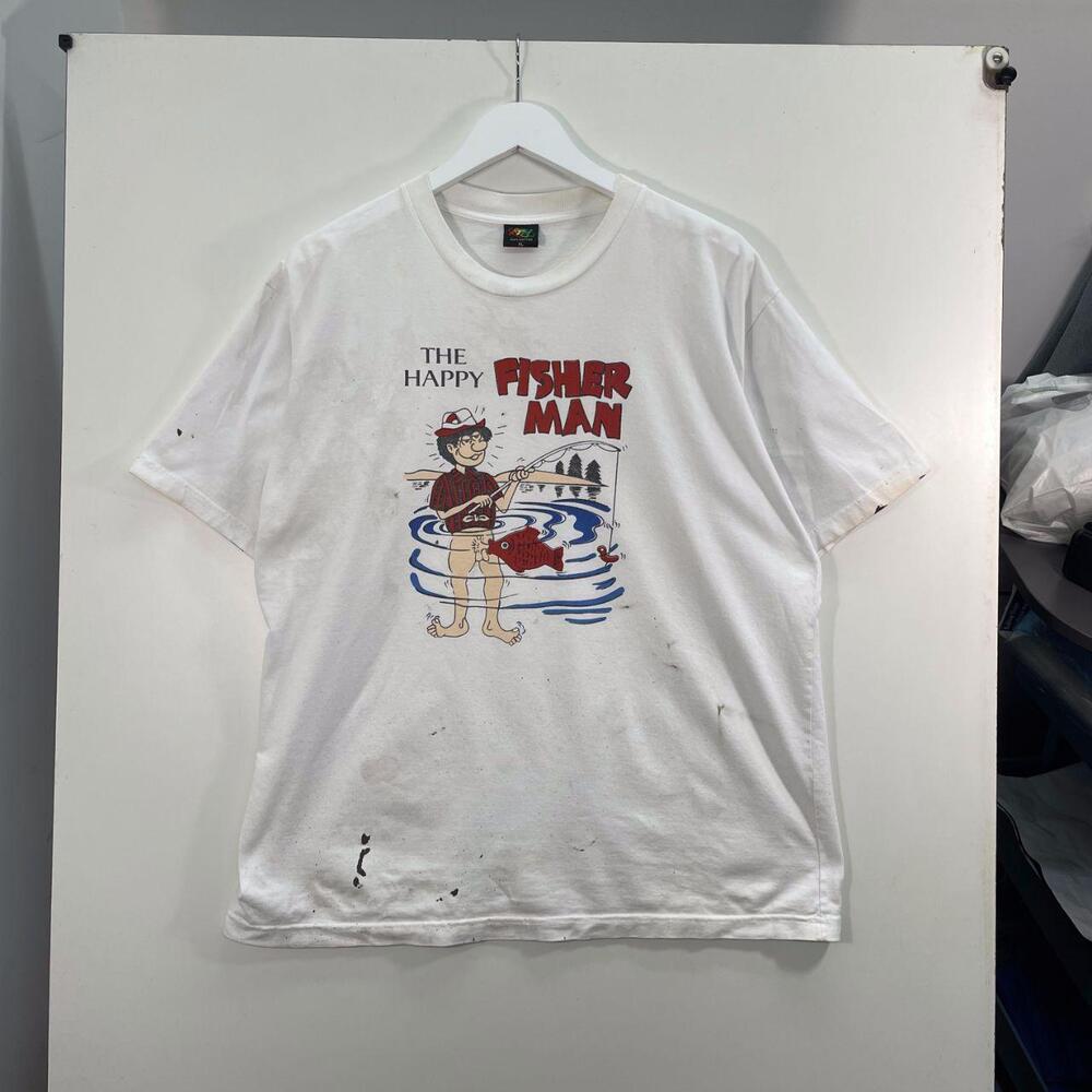 90 S The Happy Fisherman Comedy Tee